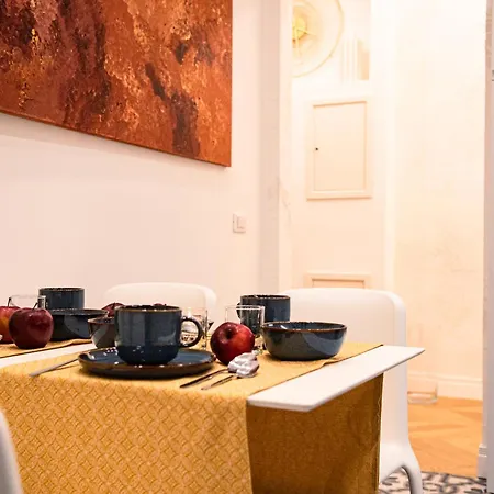 Apartment Casa Michelazzi Careggi / Dalmazia *