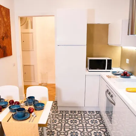 Casa Michelazzi Careggi / Dalmazia *
